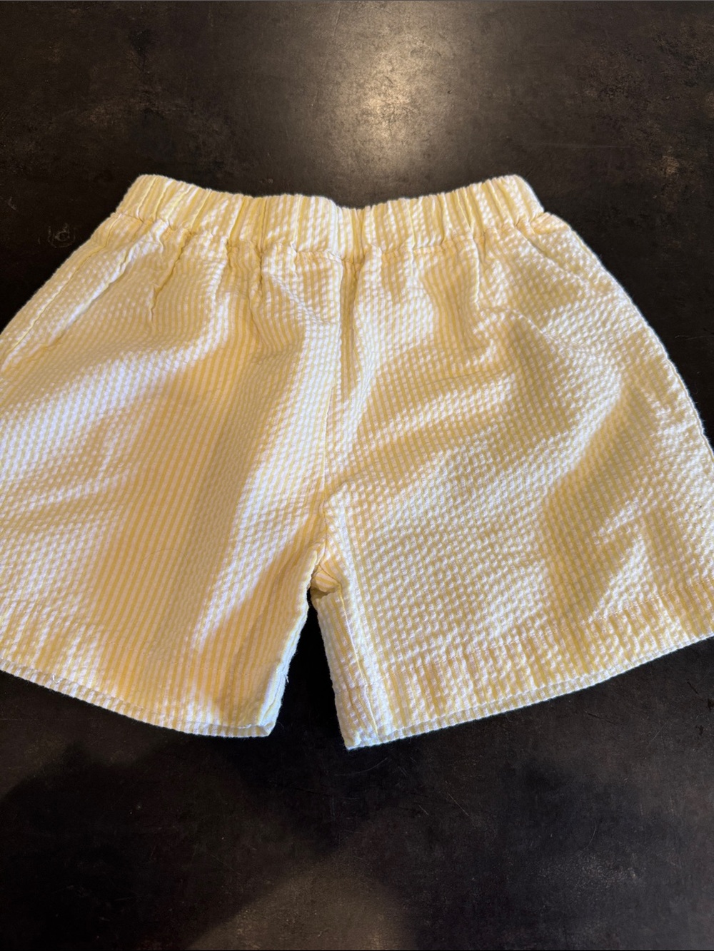 Beaufort Bonnet company size 2 yellow seersucker shorts never worn